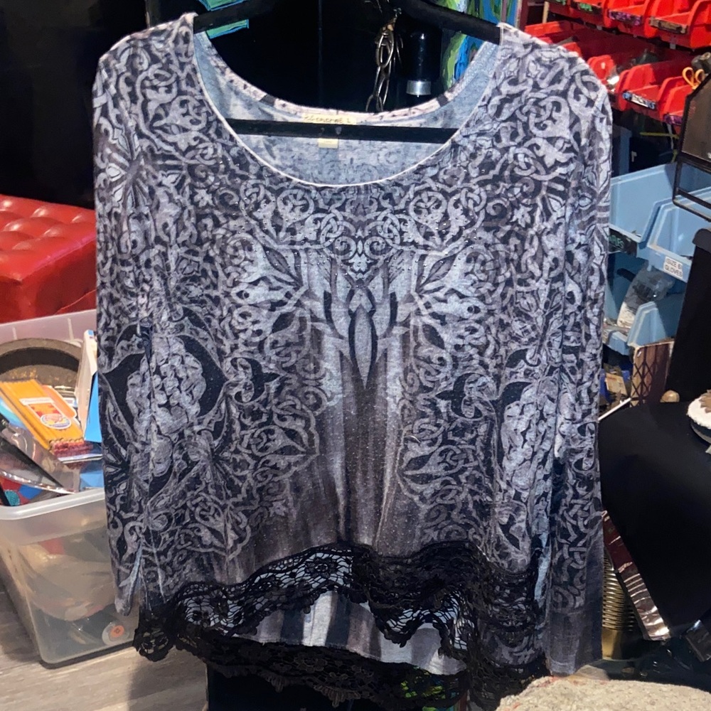 Energie Gray Printed Lace-Hem Long Sleeve Top
